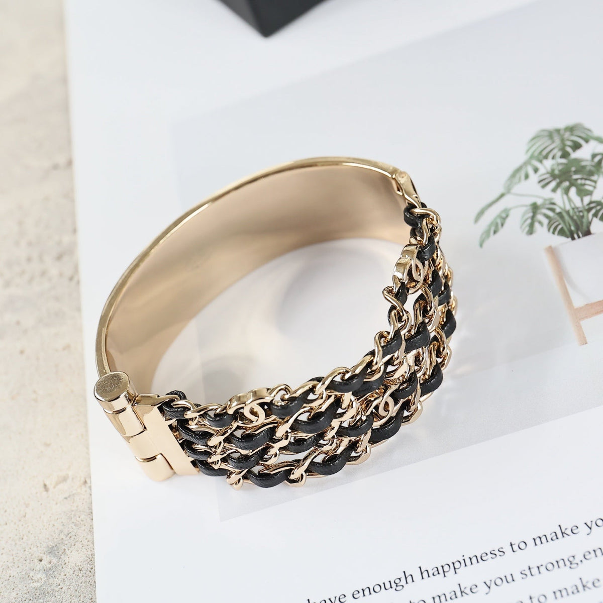 High-Quality Bracelets-195 product image 4, provided for visual reference and product detail review