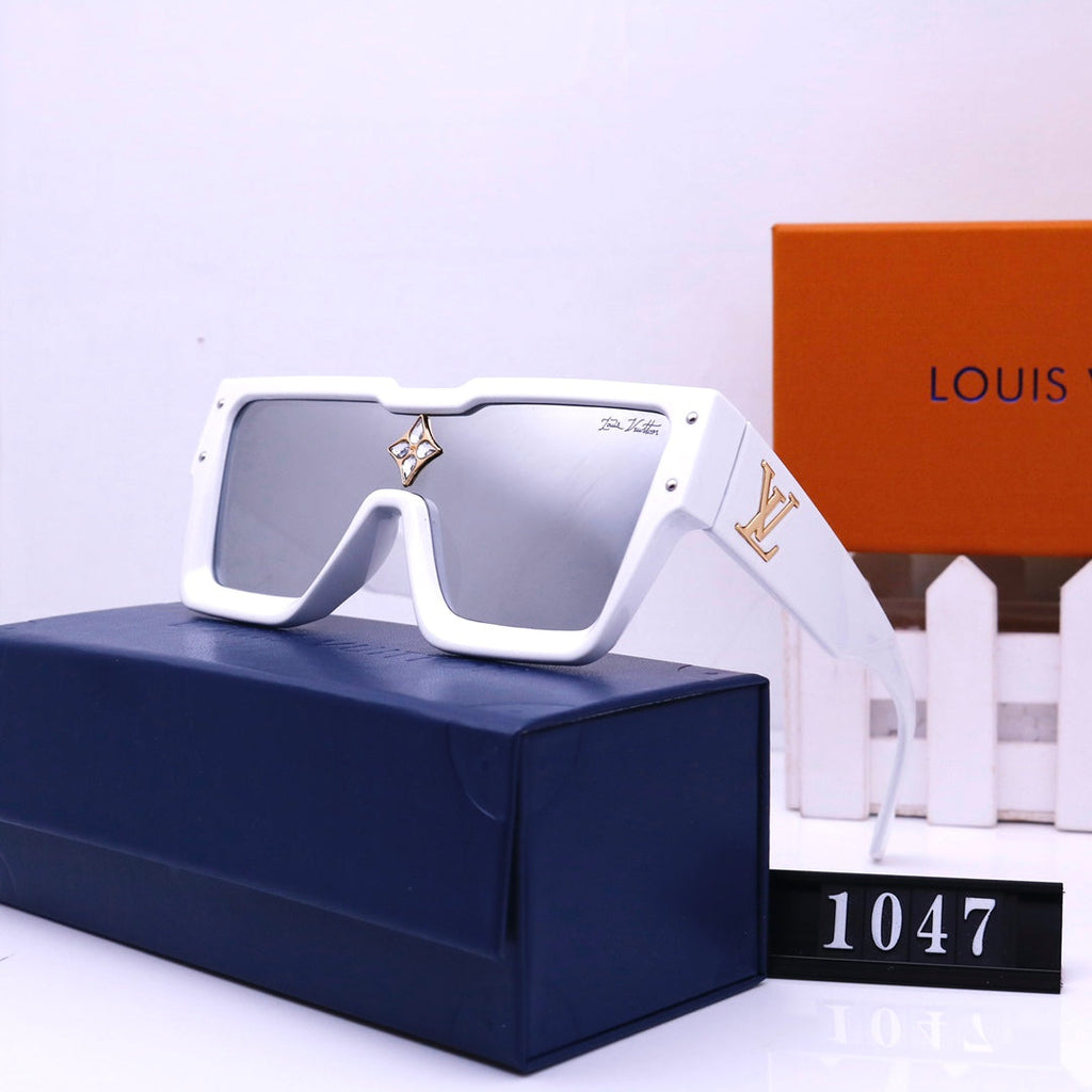 New Ladies Fashion Classic Sunglasses in 2022 product image 7, provided for visual reference and product detail review