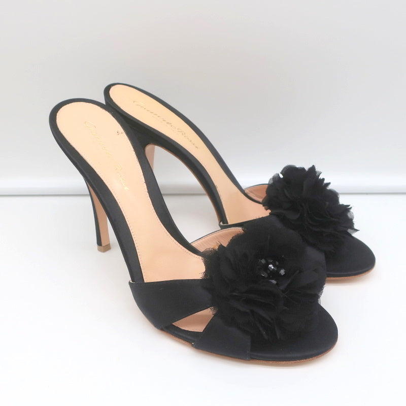 Gianvito Rossi Beaded Flower Mules Black Satin Size 39 Open Toe Heels NEW product image 1, provided for visual reference and