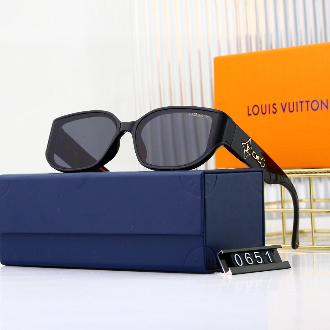 New Stylish Sunglasses-38 product image 7, provided for visual reference and product detail review