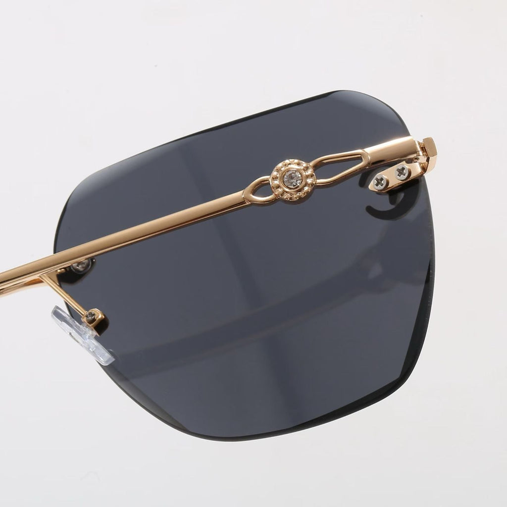 New Stylish Sunglasses-53 product image 6, provided for visual reference and product detail review