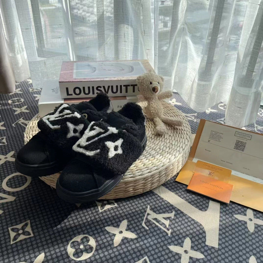 2023 VL Velcro lamb hair sneakers product image 2, provided for visual reference and product detail review
