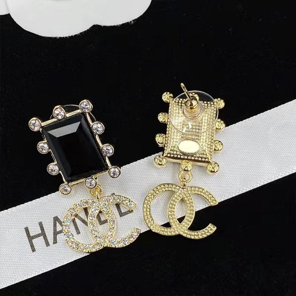 Diamond earrings product image 3, provided for visual reference and product detail review