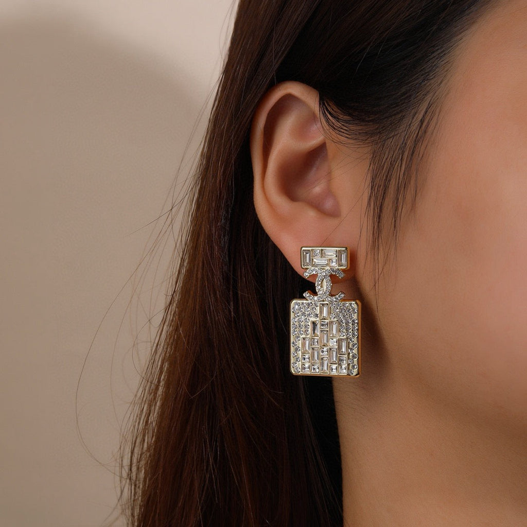 High-Quality Stud Earrings-147 product image 3, provided for visual reference and product detail review