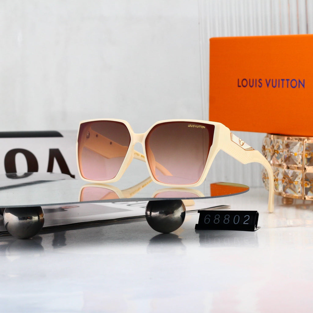 New Stylish Sunglasses-49 product image 3, provided for visual reference and product detail review