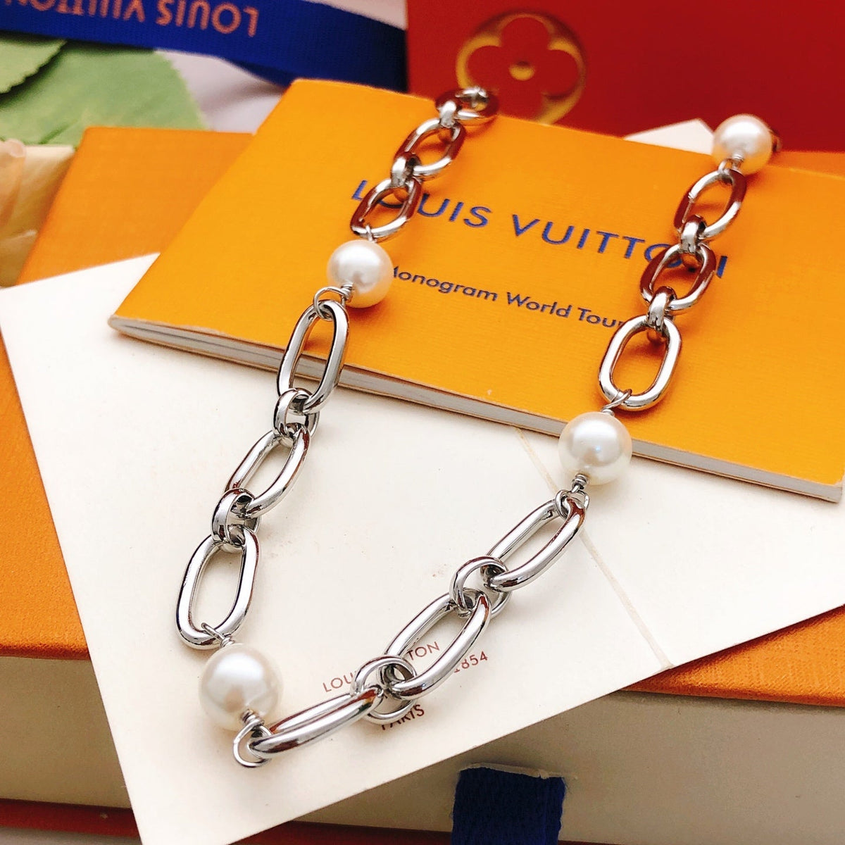 Pearl Clasp Necklace product image 8, provided for visual reference and product detail review
