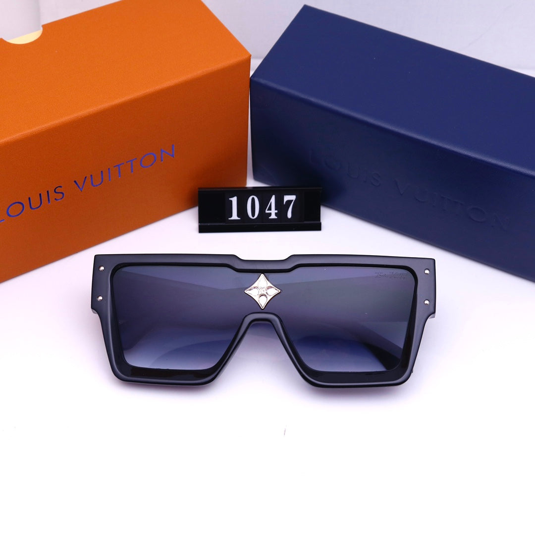 New Ladies Fashion Classic Sunglasses in 2022 product image 14, provided for visual reference and product detail review