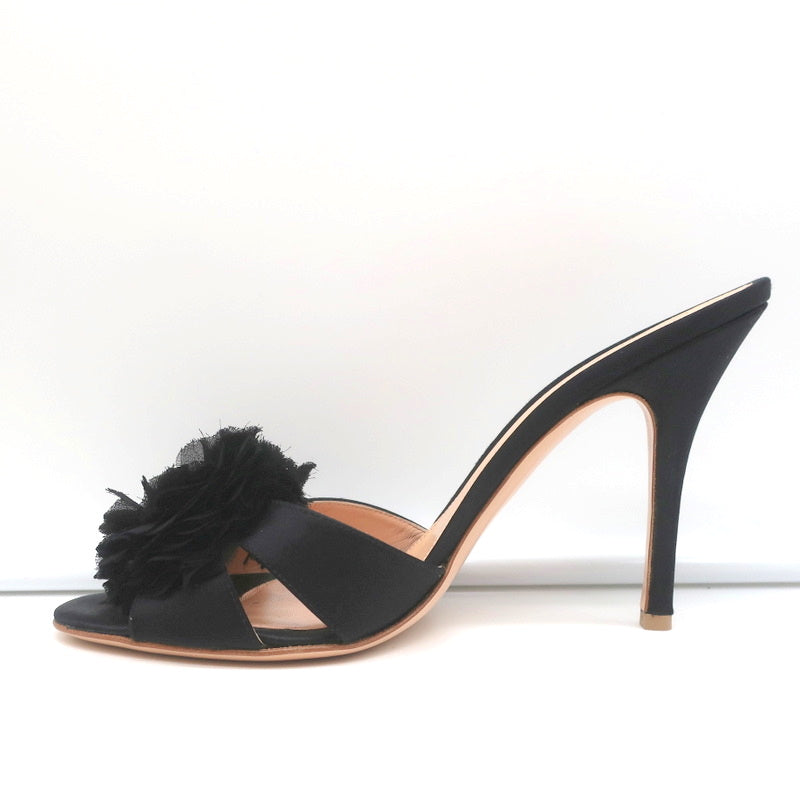 Gianvito Rossi Beaded Flower Mules Black Satin Size 39 Open Toe Heels NEW product image 7, provided for visual reference and