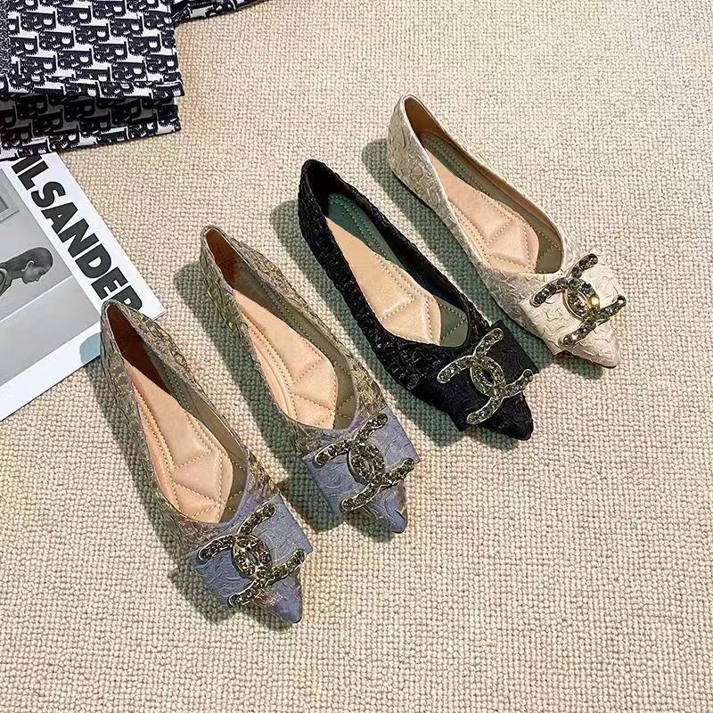 New Crystal Glitter Pointed flat shoes product image 6, provided for visual reference and product detail review