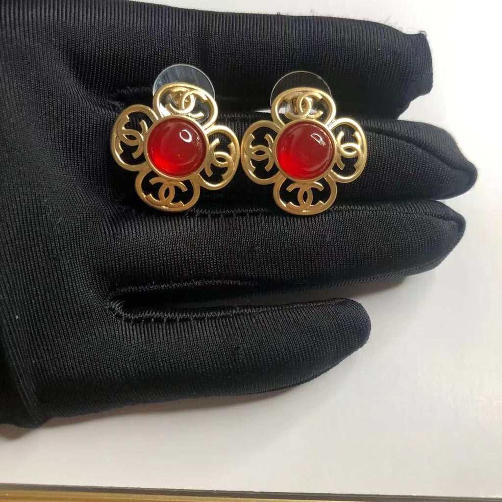 Small Fragrant Vintage Earrings product image 9, provided for visual reference and product detail review