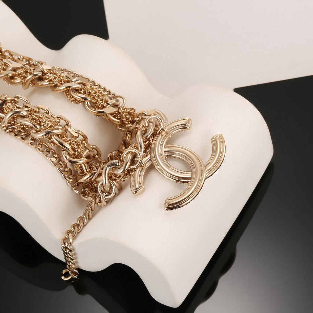 High-Quality Necklaces-100 product image 3, provided for visual reference and product detail review