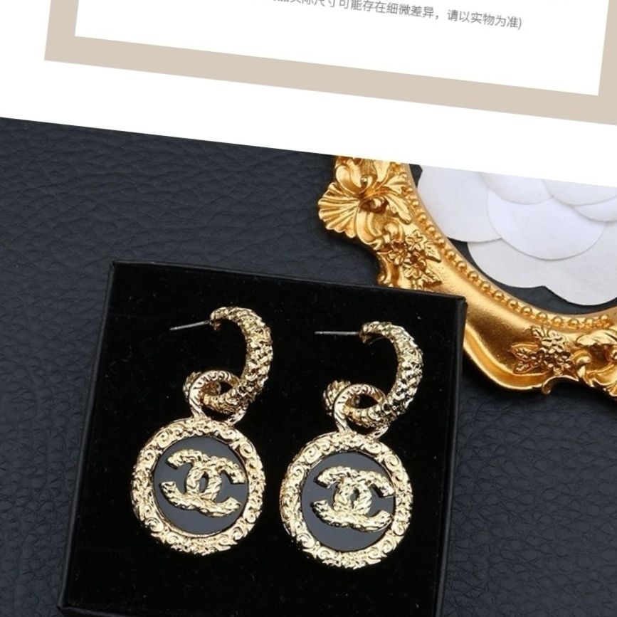 2022 new silver pin earrings product image 1, provided for visual reference and product detail review