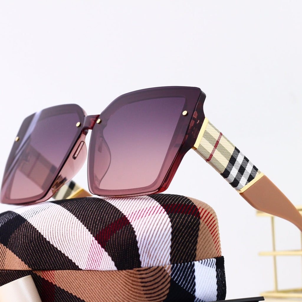 2022 New Ladies Fashion Classic Sunglasses product image 5, provided for visual reference and product detail review