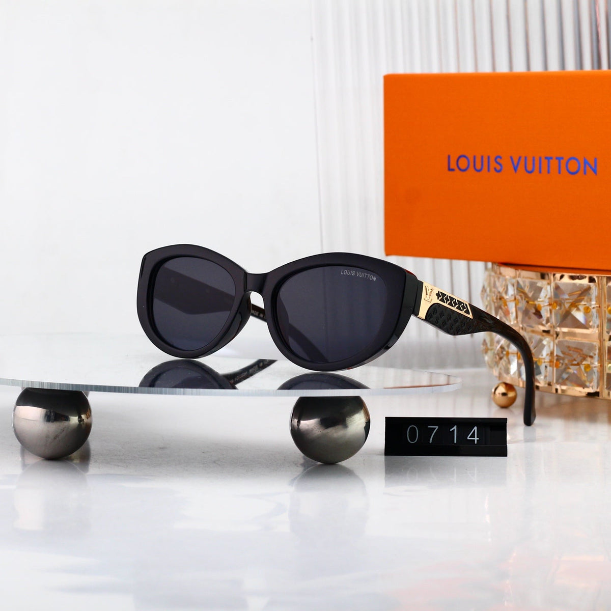 New Stylish Sunglasses-41 product image 7, provided for visual reference and product detail review