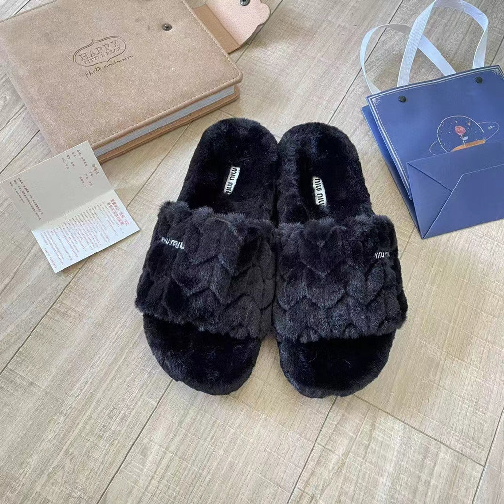 2023 VL lamb hair slippers product image 2, provided for visual reference and product detail review