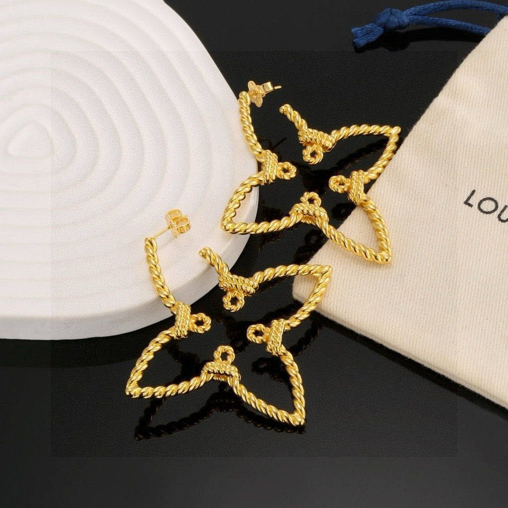 High-Quality Four-Leaf Clover Earrings product image 1, provided for visual reference and product detail review