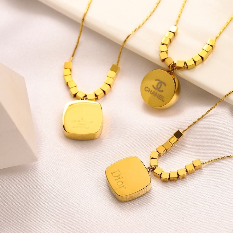 Fashion simple titanium steel gold-plated necklace product image 6, provided for visual reference and product detail review