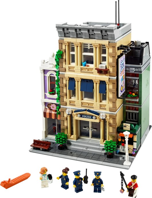 10278 LEGO Police Station product image 3, provided for visual reference and product detail review