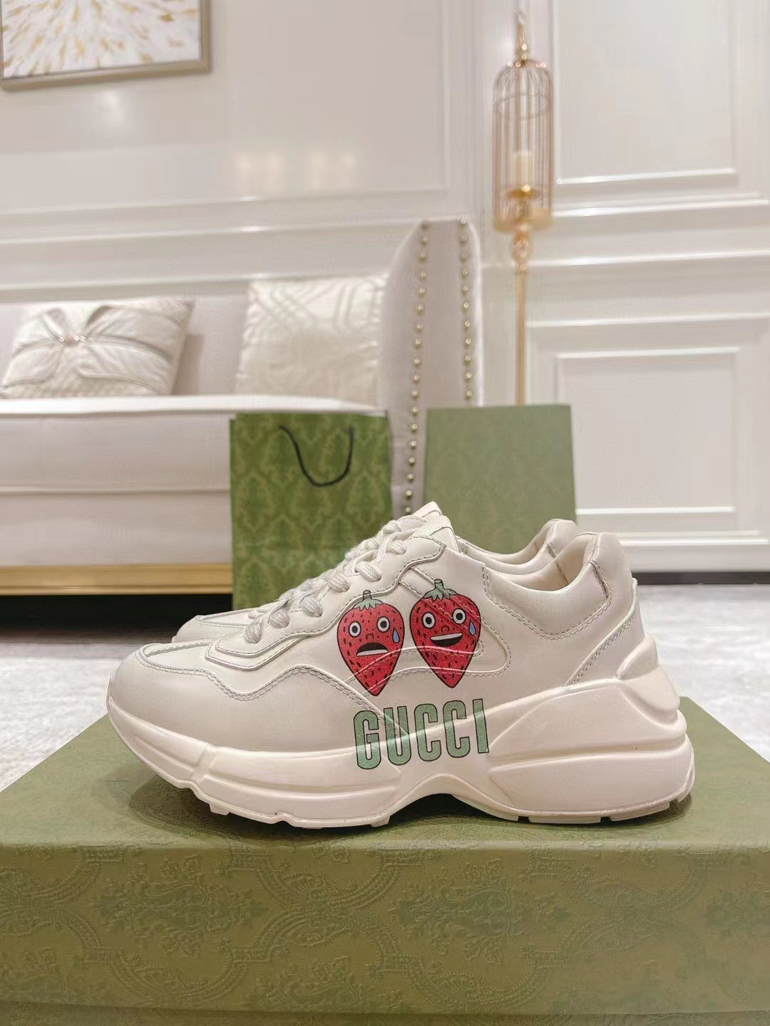 2023 lovers CC Top quality sneakers product image 2, provided for visual reference and product detail review