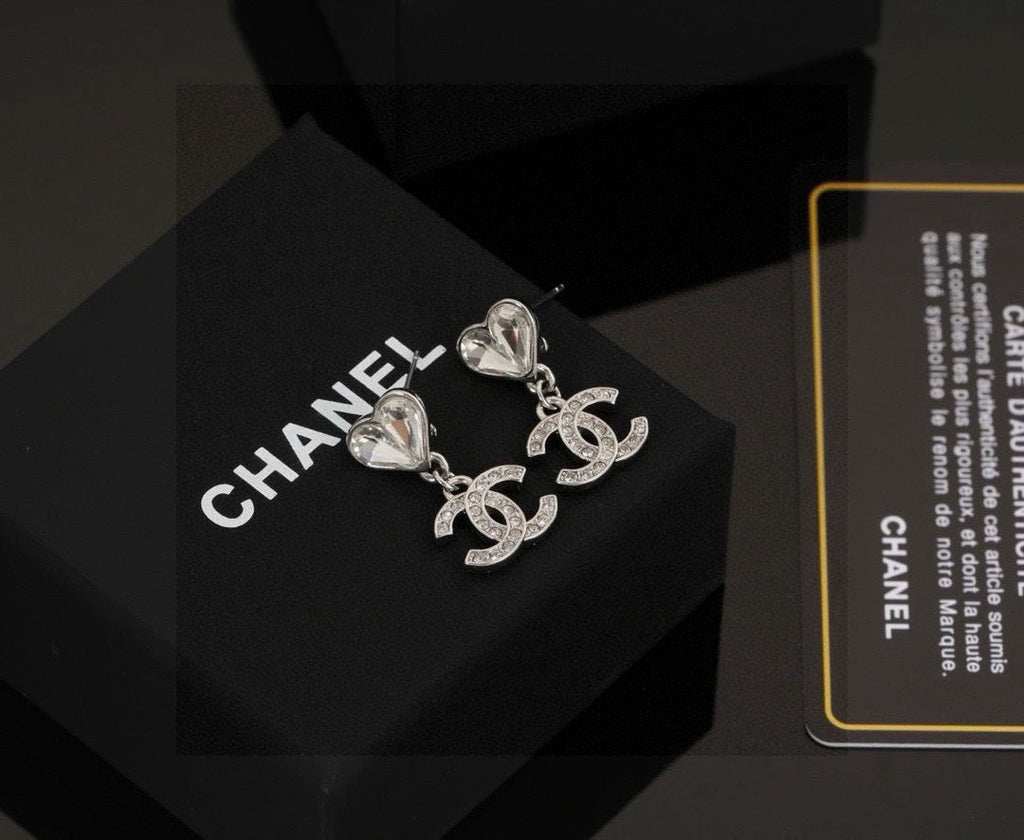 High-Quality Stud Earrings-102 product image 1, provided for visual reference and product detail review