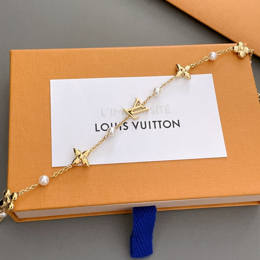High-Quality Necklaces-9 product image 4, provided for visual reference and product detail review