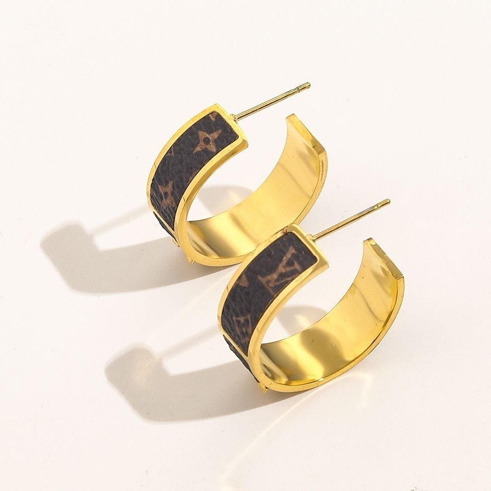 Old Flower Leather Earrings product image 2, provided for visual reference and product detail review