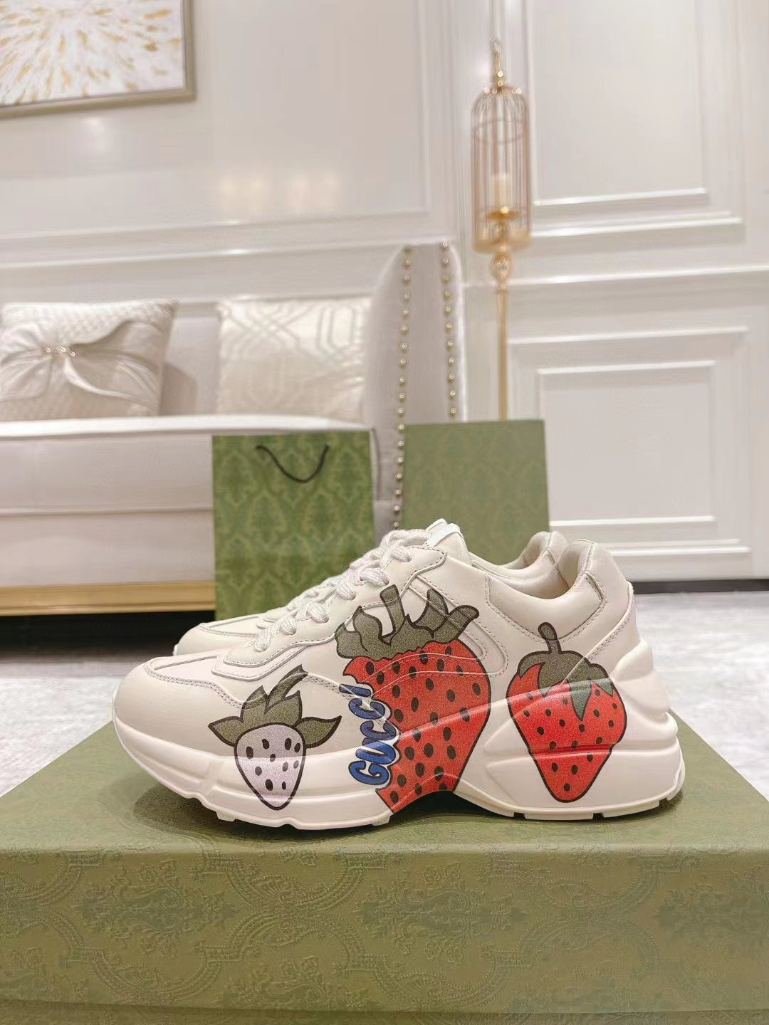2023 lovers CC Top quality sneakers product image 3, provided for visual reference and product detail review