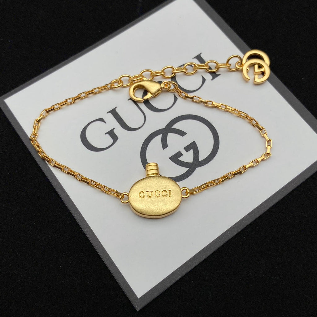 Unisex gloden bracelet product image 5, provided for visual reference and product detail review