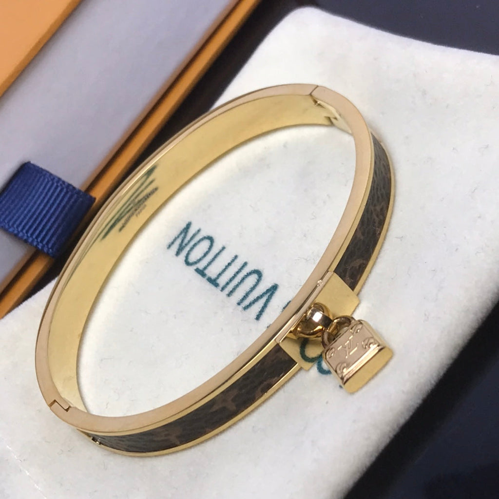 unisex bracelet product image 4, provided for visual reference and product detail review