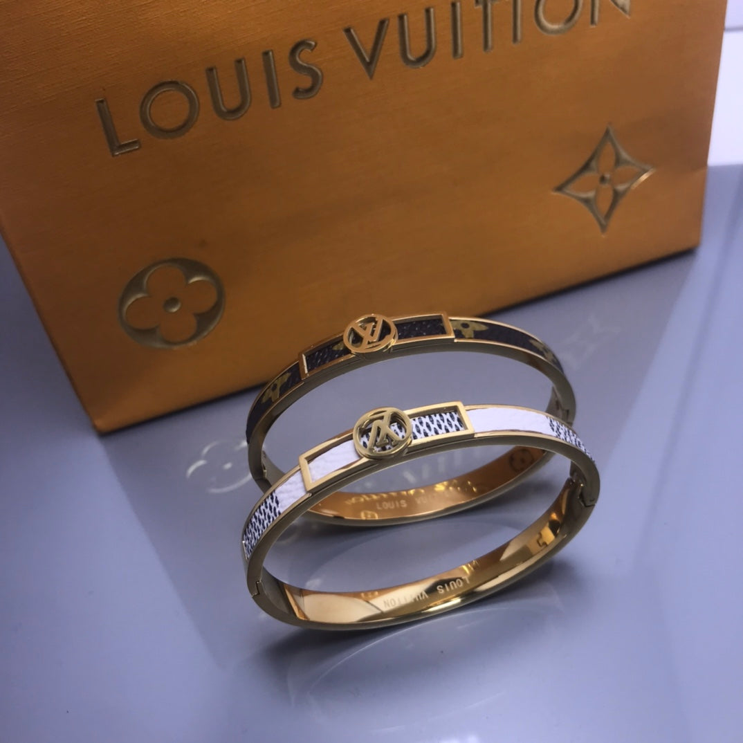 Unisex bracelet product image 1, provided for visual reference and product detail review