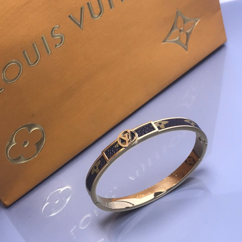 Unisex bracelet product image 2, provided for visual reference and product detail review