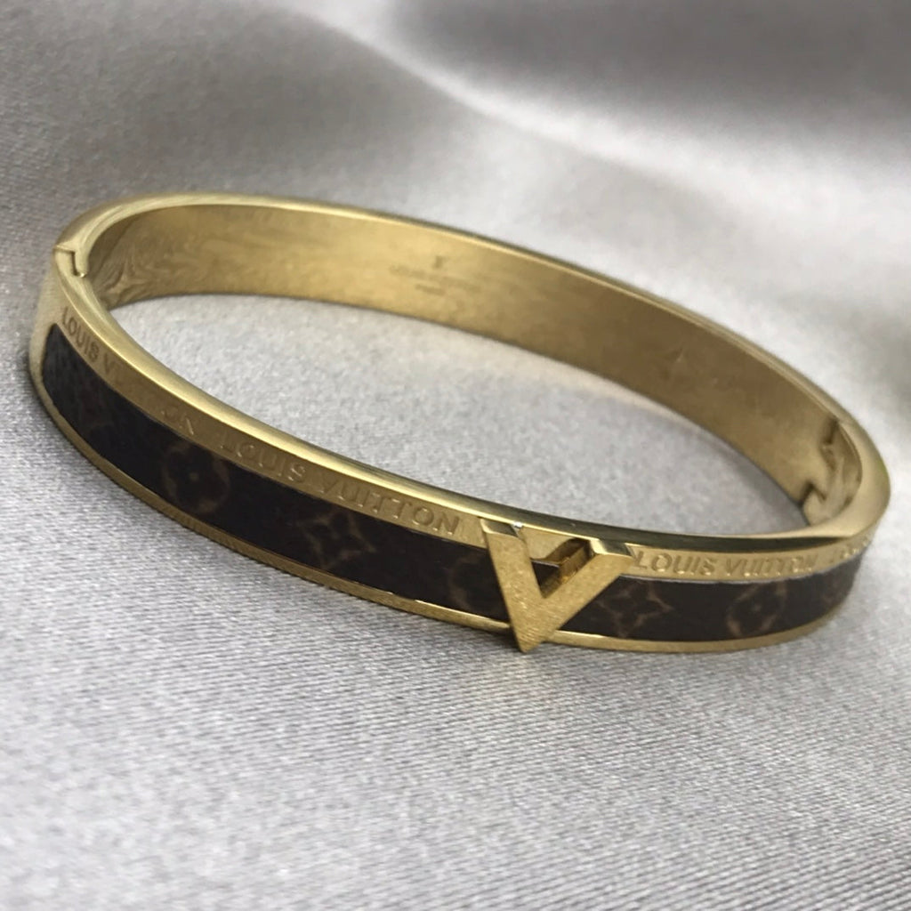 Trendy bracelets product image 3, provided for visual reference and product detail review