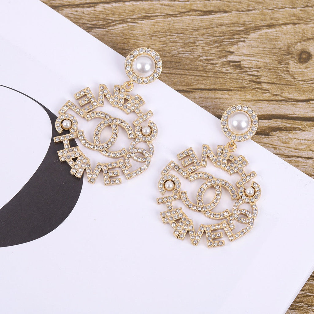 Sun Pearl Earrings product image 3, provided for visual reference and product detail review