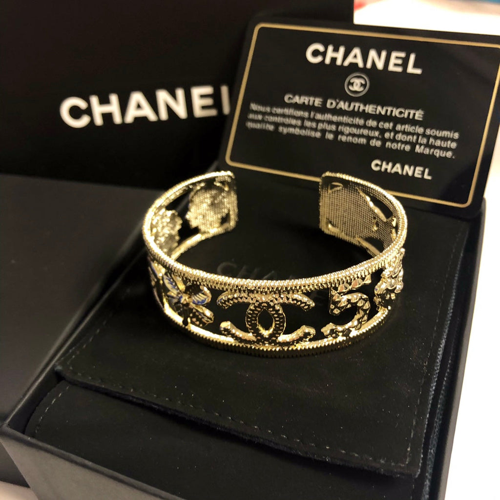 Unique Bracelet product image 2, provided for visual reference and product detail review