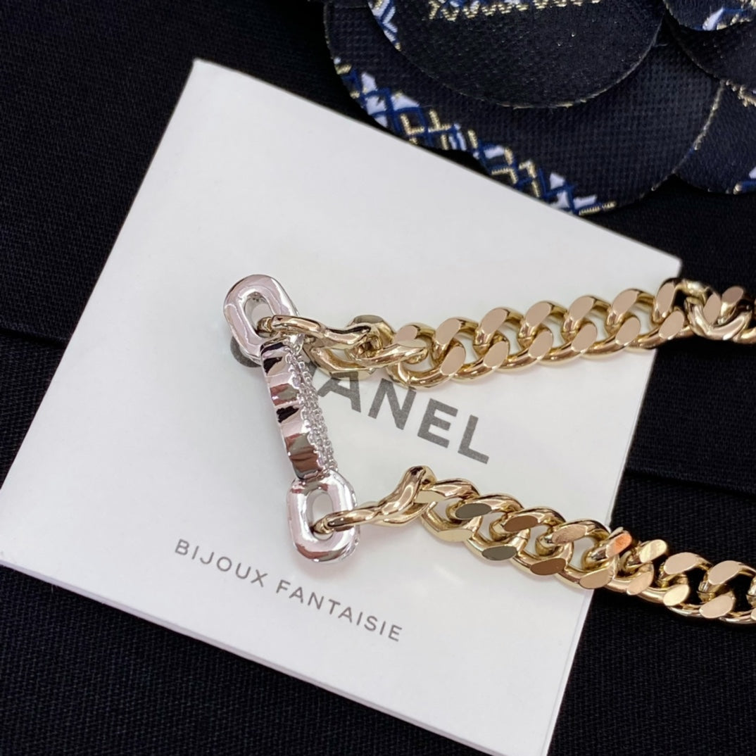 Unique Gloden Bracelet product image 5, provided for visual reference and product detail review