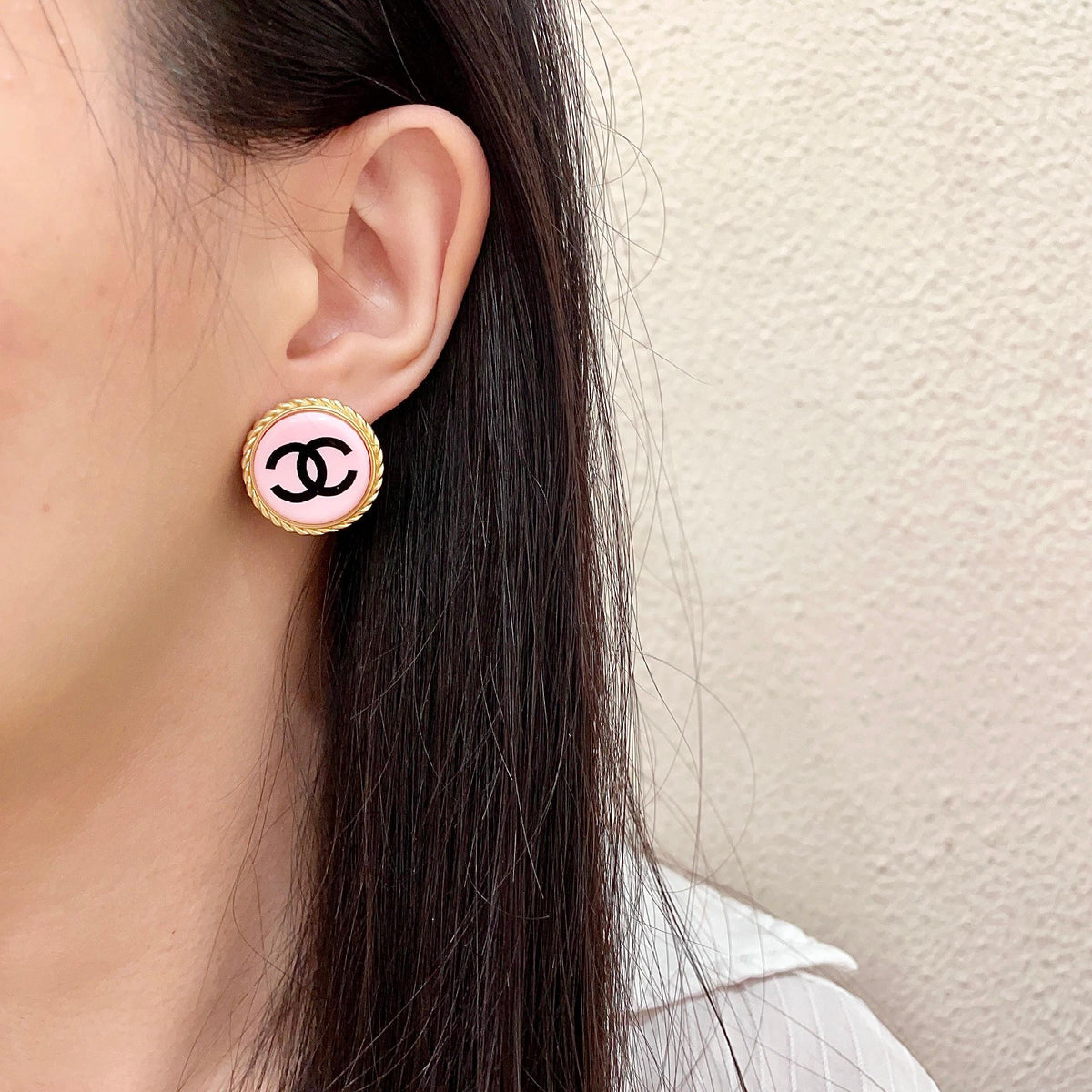 High-Quality Stud Earrings-128 product image 4, provided for visual reference and product detail review