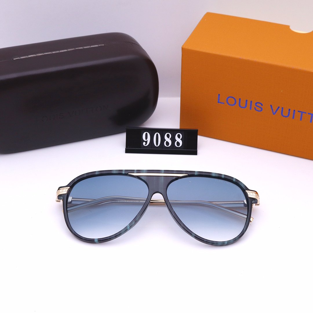 Beach Gradient Colors Sunglasses for Women product image 13, provided for visual reference and product detail review