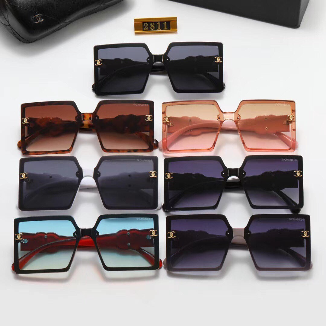 2022 New Ladies Fashion Classic Sunglasses product image 9, provided for visual reference and product detail review