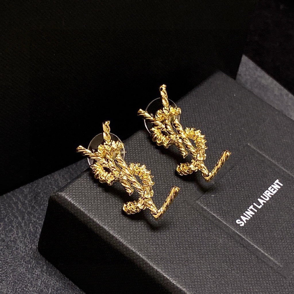 High-Quality Stud Earrings-56 product image 5, provided for visual reference and product detail review