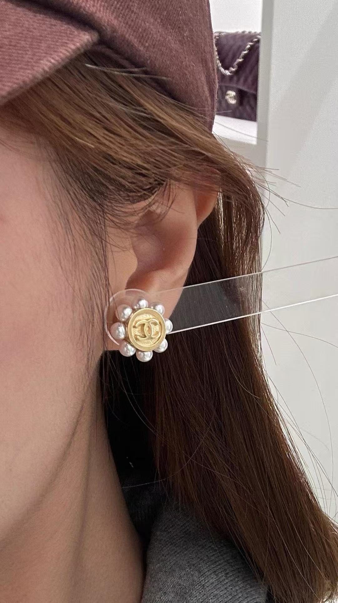 High-Quality Stud Earrings-98 product image 4, provided for visual reference and product detail review