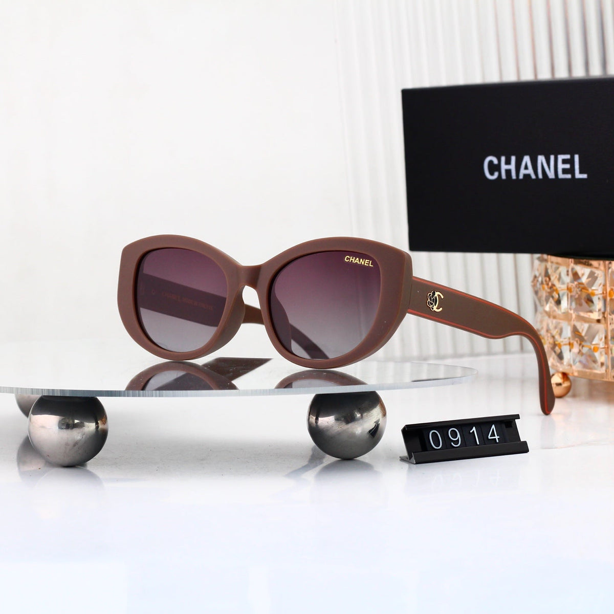 New Stylish Sunglasses-80 product image 3, provided for visual reference and product detail review