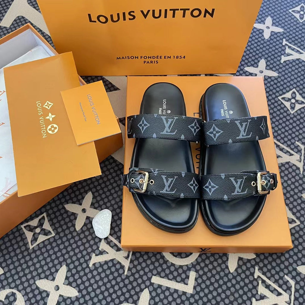 2023 New VL Fashionable slippers product image 3, provided for visual reference and product detail review