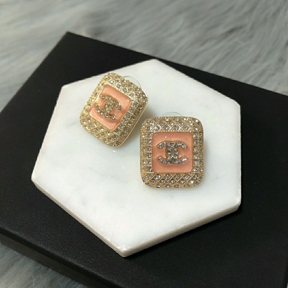 Pink ceramic stud earrings product image 3, provided for visual reference and product detail review