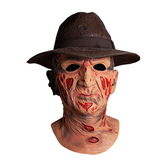 A Nightmare on Elm Street - Deluxe Freddy Krueger Mask with Fedora Hat product image 1, provided for visual reference and