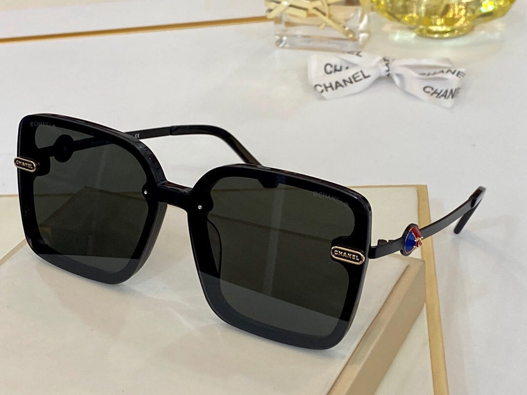 5 Colors Leisure Polarized Sunglasses product image 6, provided for visual reference and product detail review