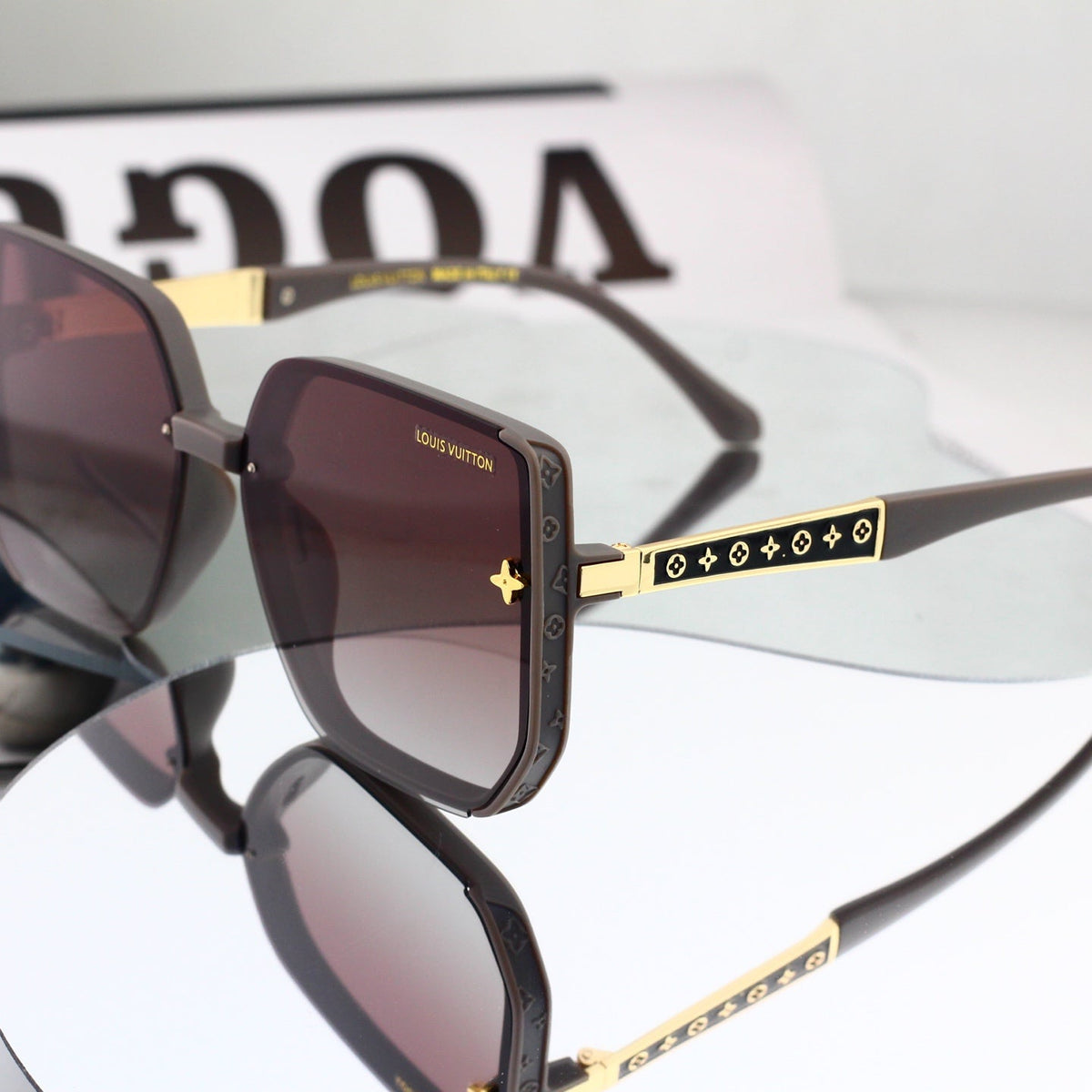 New Stylish Sunglasses-44 product image 7, provided for visual reference and product detail review