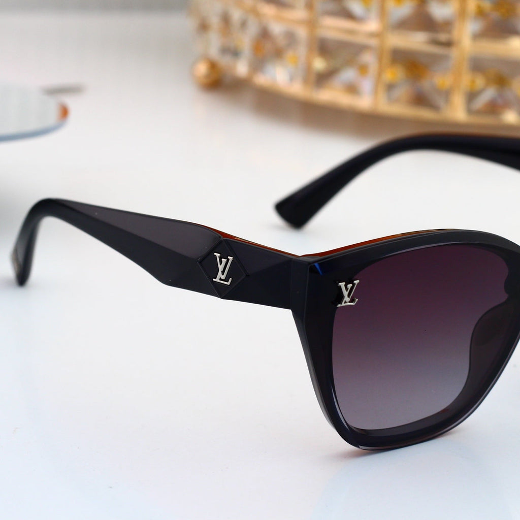New Stylish Sunglasses-30 product image 8, provided for visual reference and product detail review