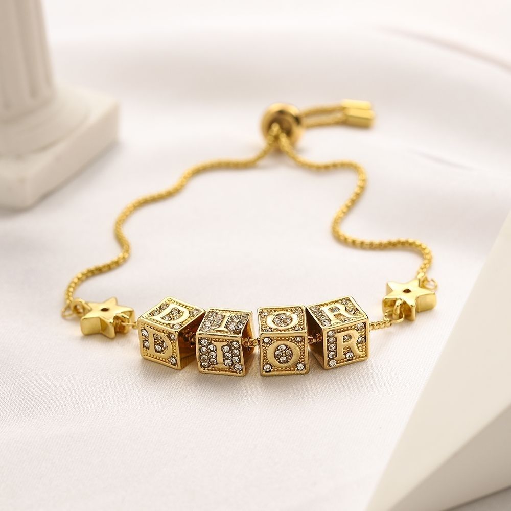 Electroplated titanium steel full diamond bracelet necklace product image 8, provided for visual reference and product