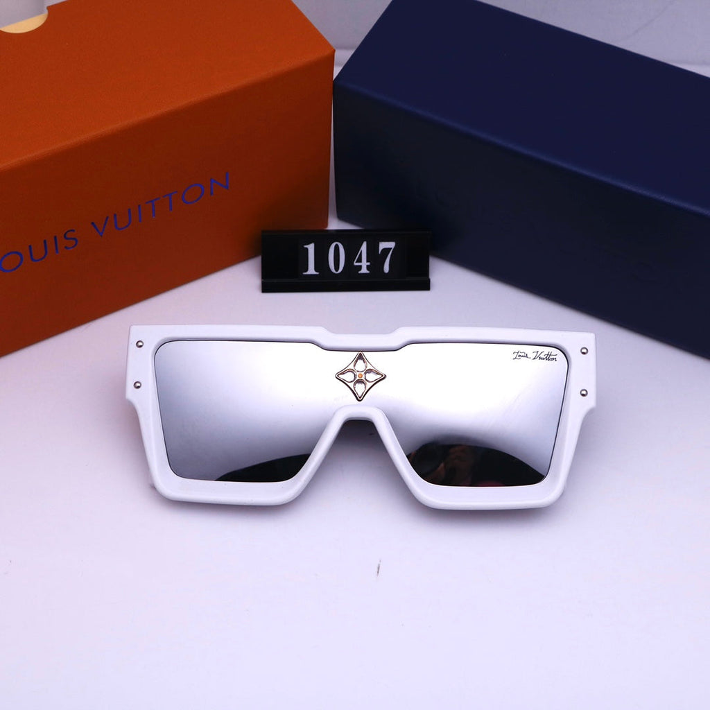 New Ladies Fashion Classic Sunglasses in 2022 product image 13, provided for visual reference and product detail review