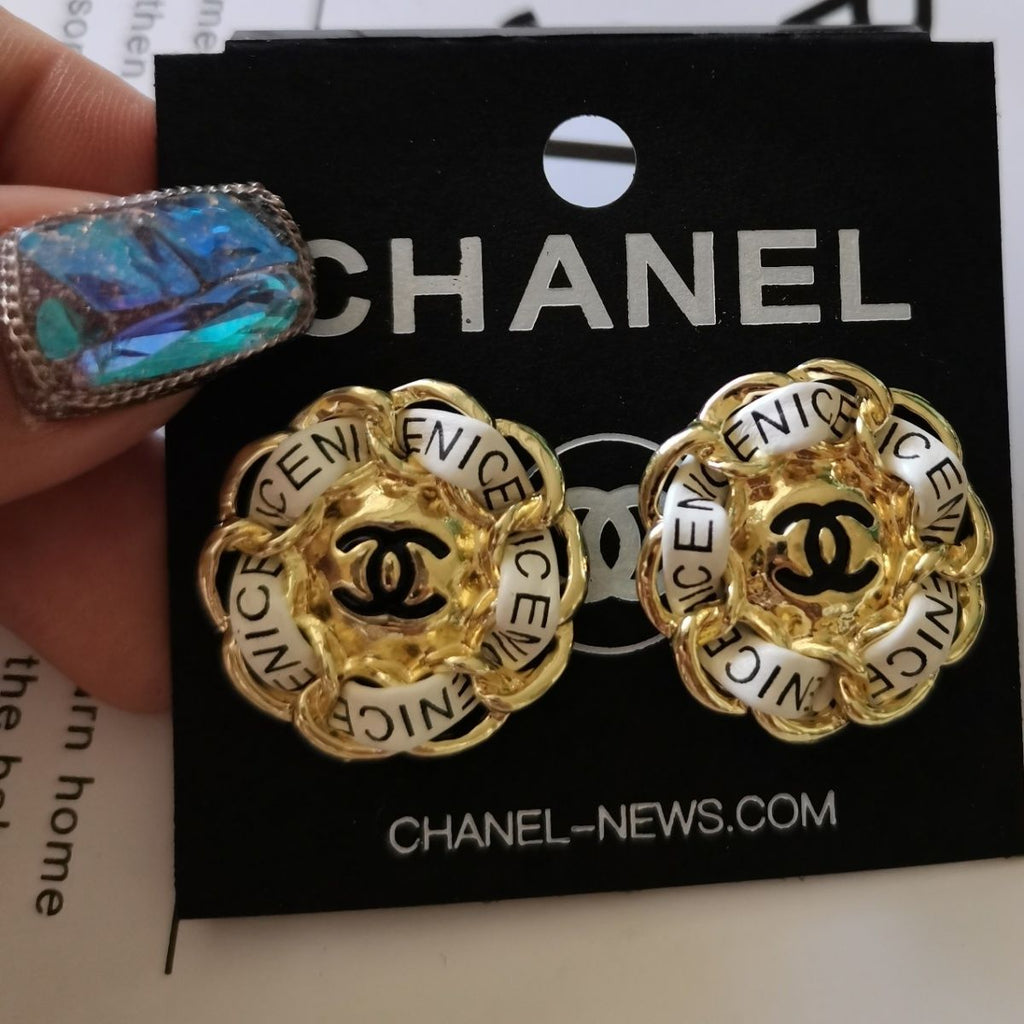 New style earrings in 2022 product image 3, provided for visual reference and product detail review